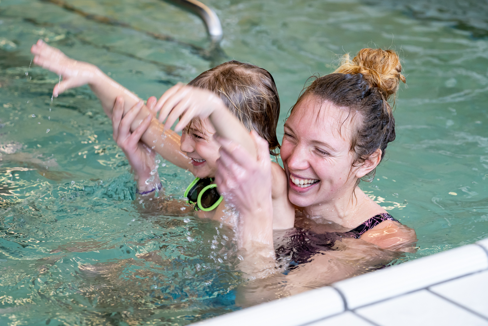 Apprendre le crawl avec son professeur de natation privée